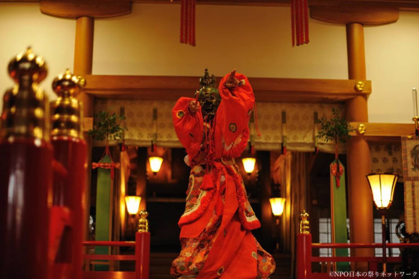 9 16 祝 3日間にわたって行われた400年の伝統を誇る河北町 谷地どんがまつりのフィナーレをメイン会場となったどんがホール前広場で鑑賞。ニュース・活動報告山形県参議院議員 芳賀道也 はが みちや人に優しい政治にズームイン。なんとがさんなね