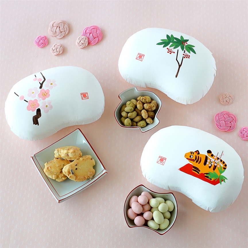 お年賀 お菓子 2025 干支ギフト 巳 子供 蛇 へび ヘビ 2024 和菓子 おかし 新年 新春 スイーツ 会社 御年賀 年末年始開運カステラ 0.5号 WGAS