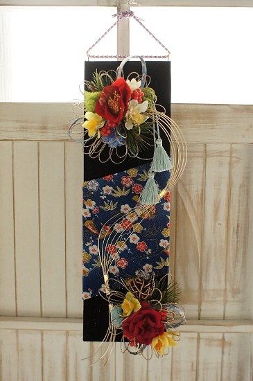 お正月壁面飾り 干支 巳 へび 画用紙 冬壁面飾り ガーランド 保育教材の通販 by Ruu's shopラクマ