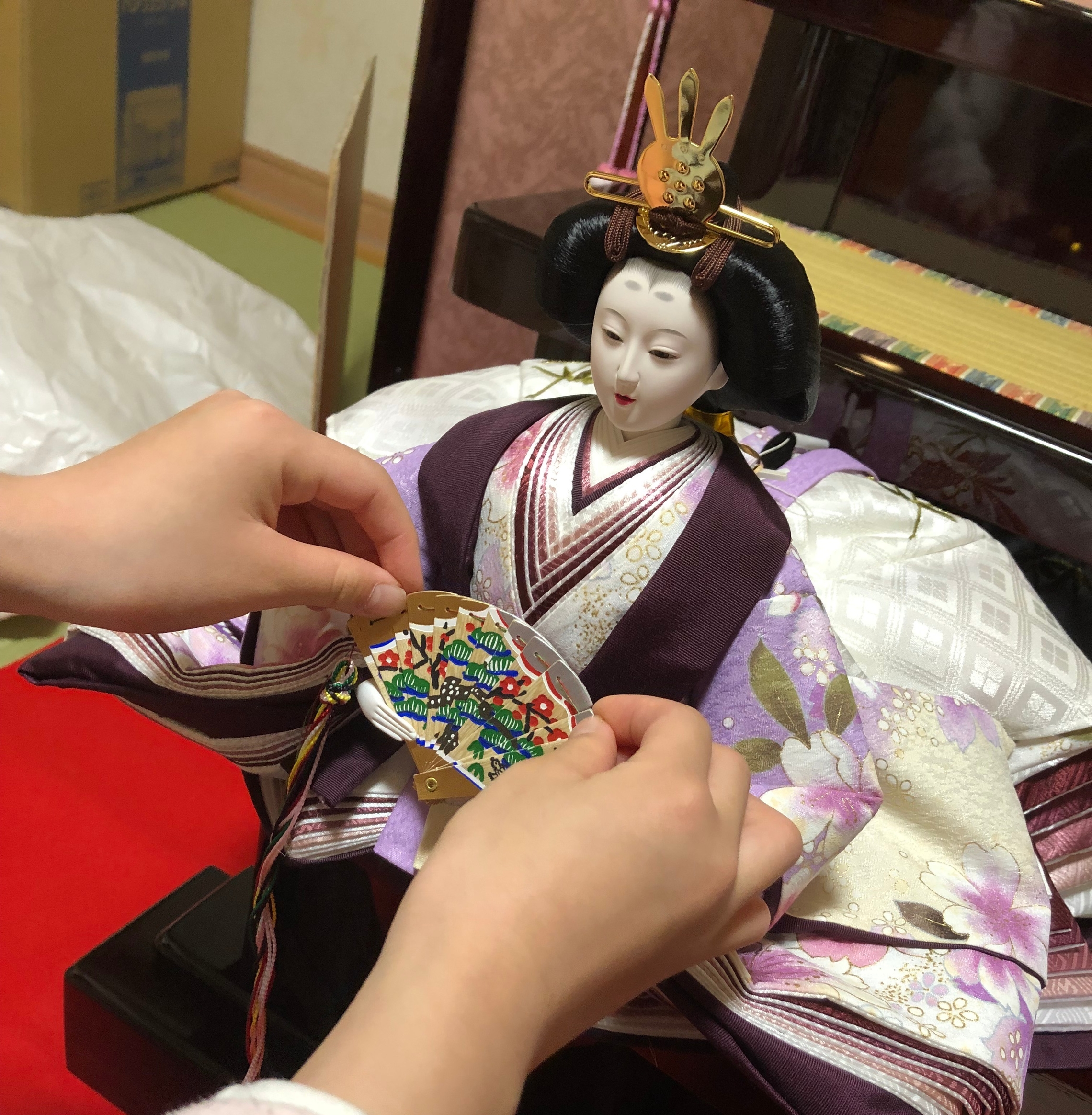 お雛さまの飾り方 – 花の雲