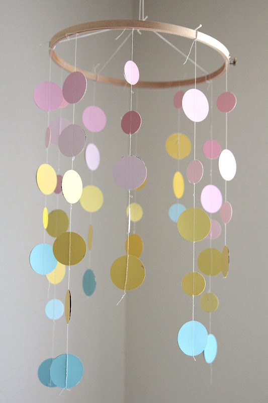 乳児からの英才教育に！？回るお寿司の手作りベッドメリーが話題おたくま経済新聞