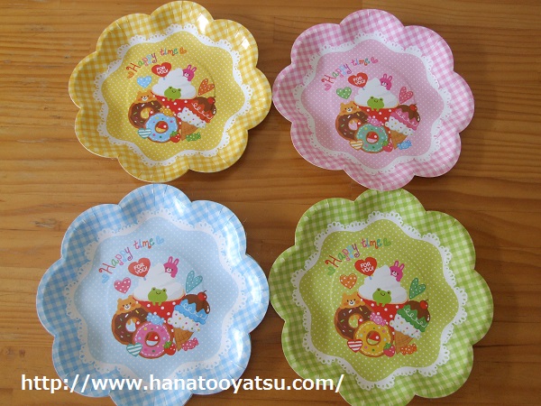 ダイソーハロウィン2022 パーティー・お弁当グッズ 紙皿や型抜きも