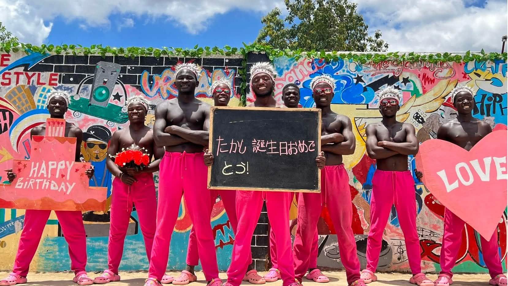 最高に楽しそうなサプライズ。tiktokで流行ってる「隠し撮り誕生日ムービー」がすごいmarry マリー