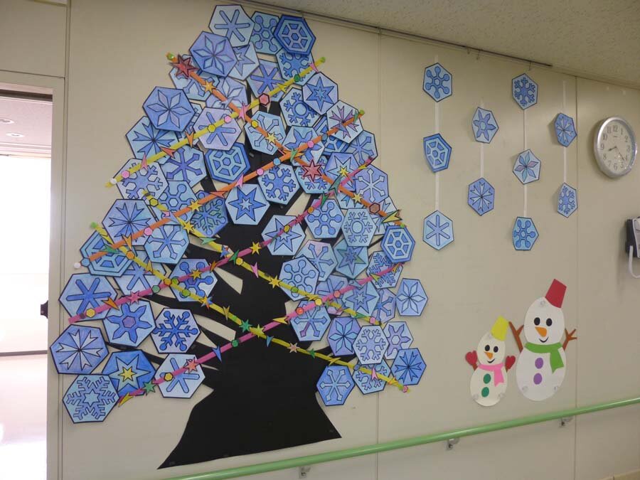 高齢者向け 12月の壁面飾りにオススメ！クリスマスツリーのアイディア