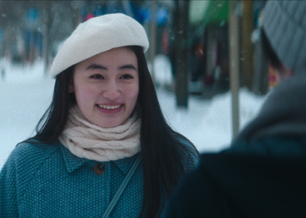 満島ひかりと佐藤健：初恋の雪遊び動画