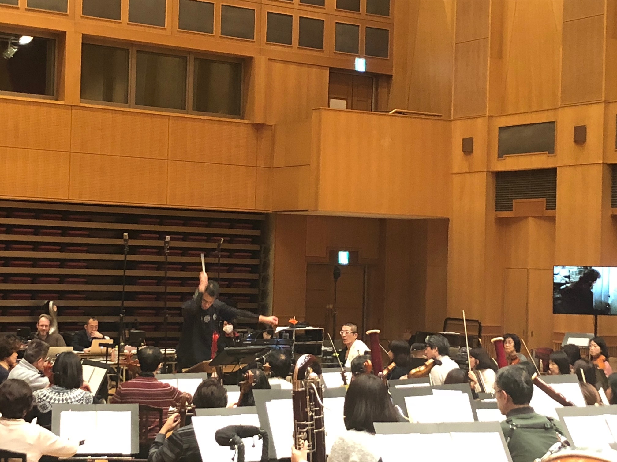 ホームアローンの劇中で流れるクリスマスの讃美歌 合唱曲 の題名と歌は何？ おさる の見たい、聞きたい、読みたい