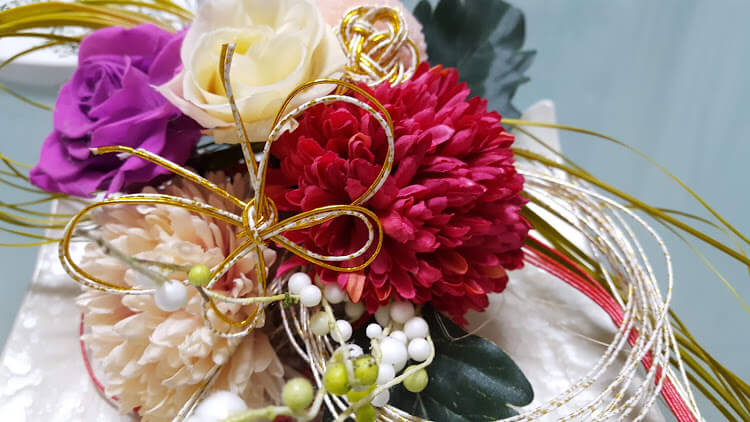 2025年 モダン 正月飾り 水引飾り＜鶴の舞＞ 金黒iichi 日々の暮らしを心地よくするハンドメイドやアンティークのマーケットプレイス