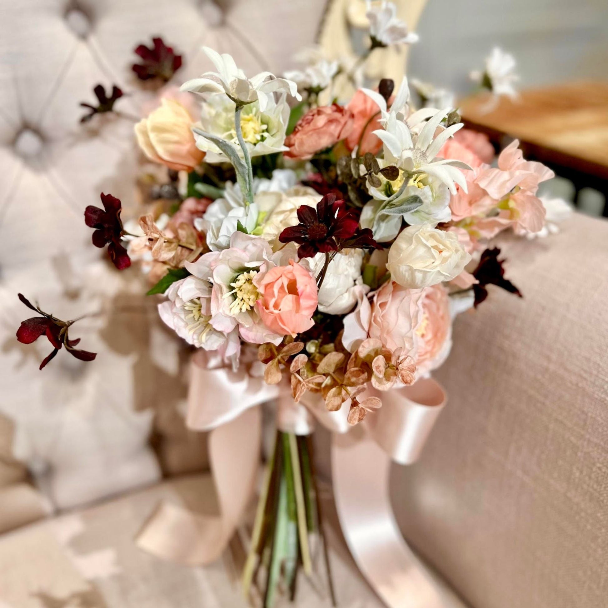 プリザーブドフラワー ブーケ 埼玉 教室 フラワーサロンロゼリィ埼玉にて、プリザーブドフラワーブーケの手作り教室 を開催しています。アーティフィシャルフラワーも一緒に学びながら、資格取得も可能です