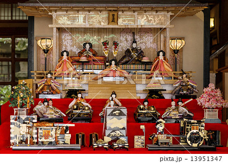 雛祭り - Wikipedia