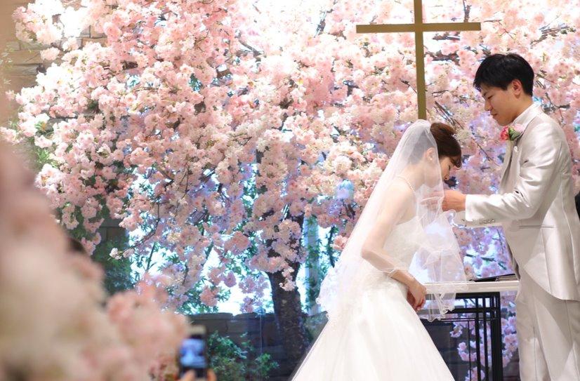 春挙式に合わせたい可愛い桜のウェディングブーケの種類