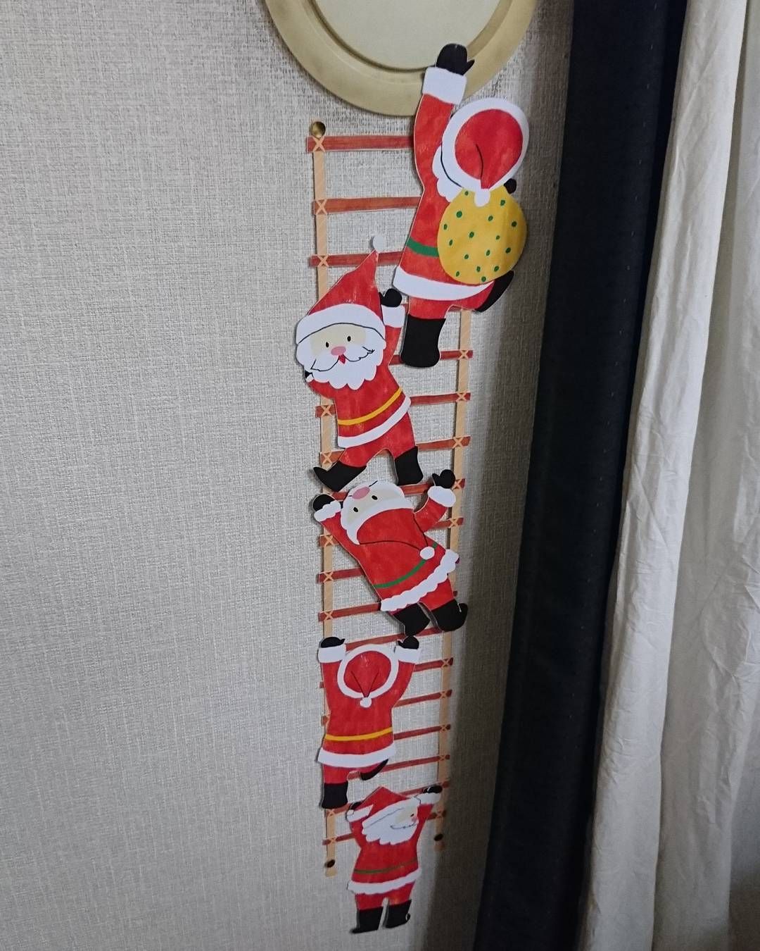 壁面飾り ＊夜空のサンタさんと雪の街並み＊ サンタの壁飾り