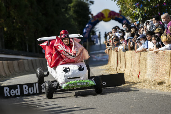 夏の大イベント！クレイジーな手作りカーレース「レッドブル・ソープボックス 」世界のイベント&フェスティバル
