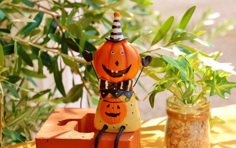 ハロウィンの飾り付け 簡単手作りDIY 玄関や庭をおしゃれに！GARDEN PRESS