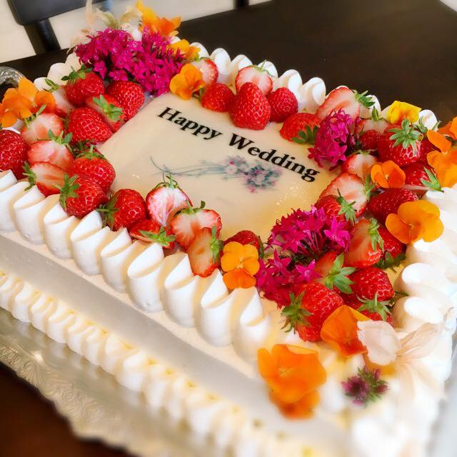 楽天市場 ケーキトッパー ハッピーウエディングゴールド ウエディングケーキ 結婚祝い 結婚式 記念日 装飾 木製 オーナメント :makusaku-giftshop