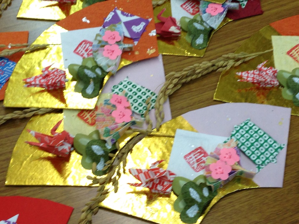 お正月の餅花飾り高齢者介護をサポートするレクリエーション情報誌『レクリエ』