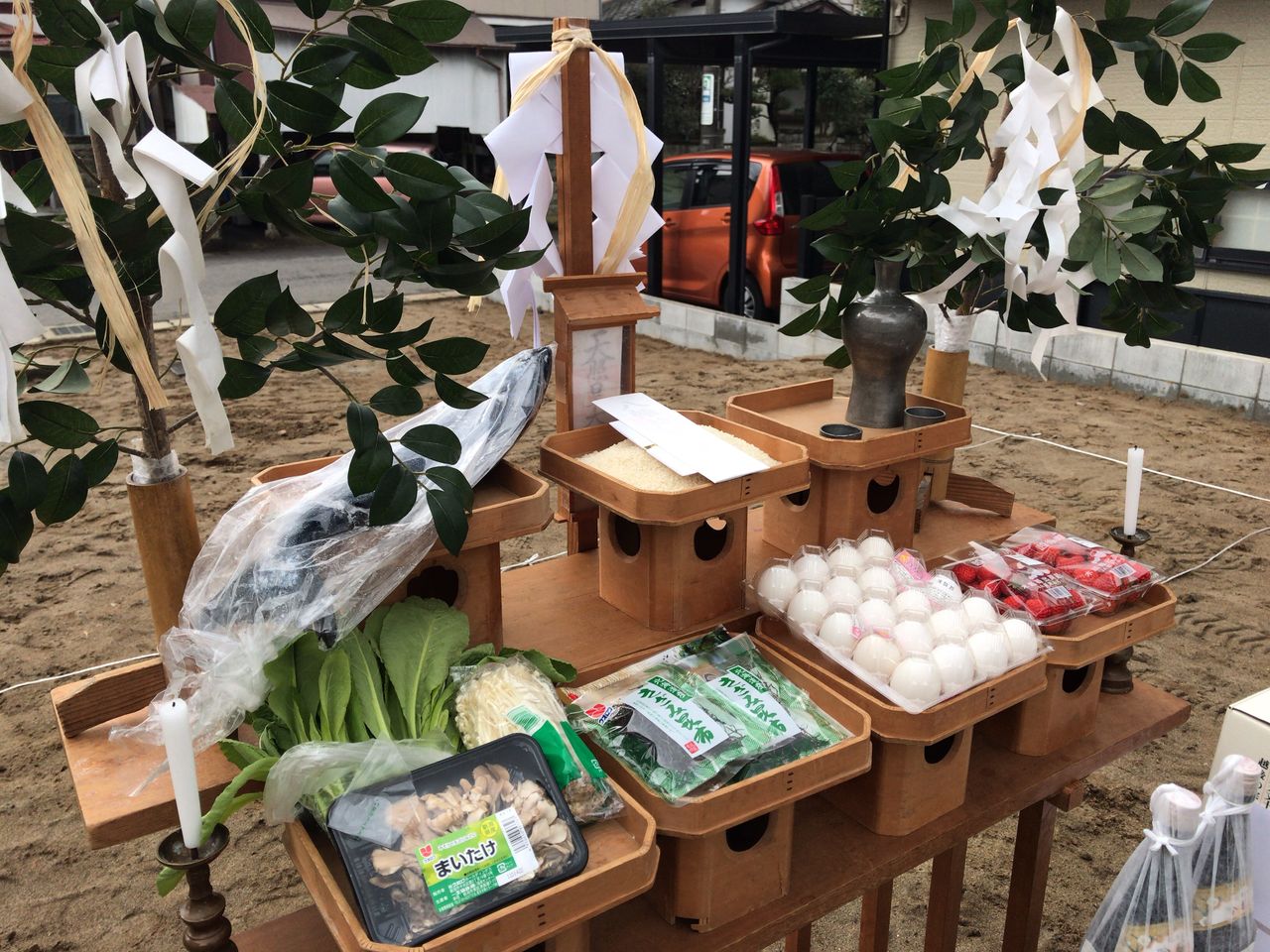 地鎮祭とは？地鎮祭の費用や服装、お供え物など必要なものをご紹介します！ - 関西の住宅建築・注文住宅・健康住宅なら株式会社悠建設