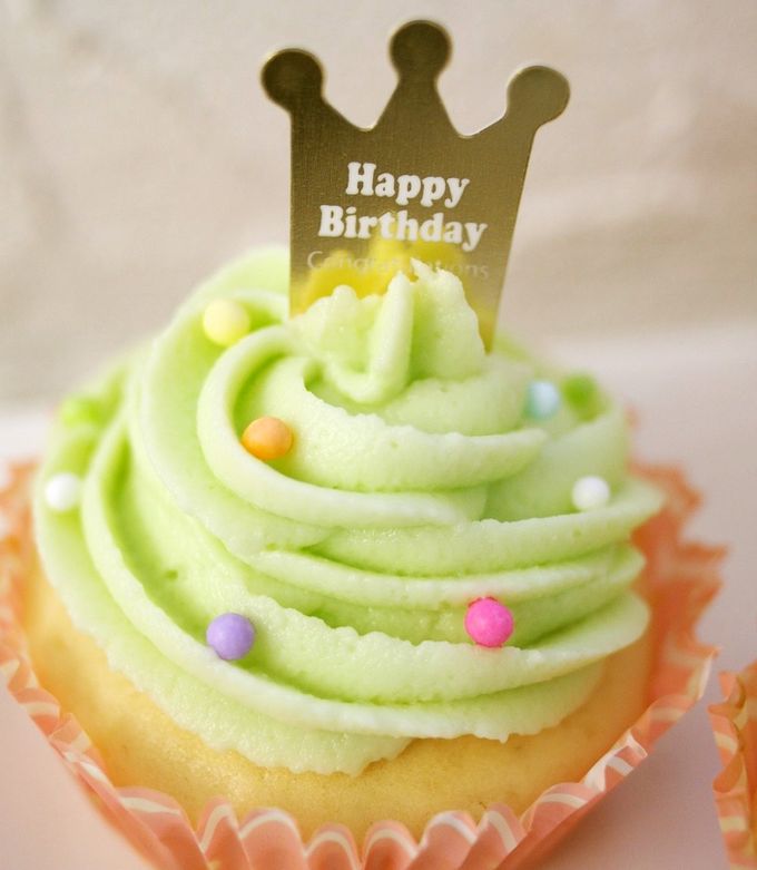 推しカップケーキとは？推しの誕生日や記念日を祝う推し活を紹介！ - コスパ部