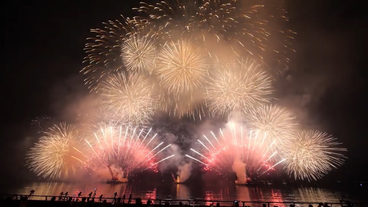 とみおか花火大会とみかん