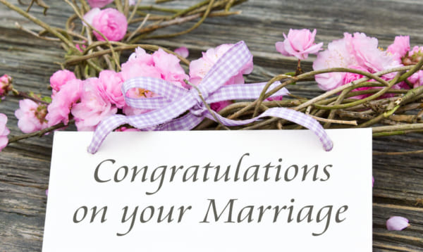 結婚祝いに英語でメッセージを贈るヒント！シーン別の例文＆おすすめのギフトもご紹介Giftpedia byギフトモール&アニ