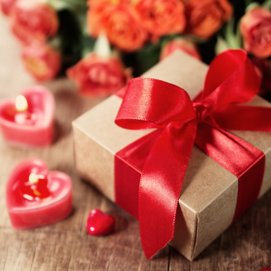 楽天市場 カーアクセサリー 車内装飾 バレンタイン カップル アクリル製 吊り下げチャーム かわいい ユニークデザイン プレゼント ギフト x2:モズラボ