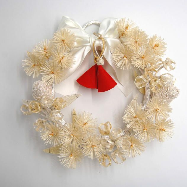 100均アレンジ DAISOやSeriaの材料でクリスマスリース