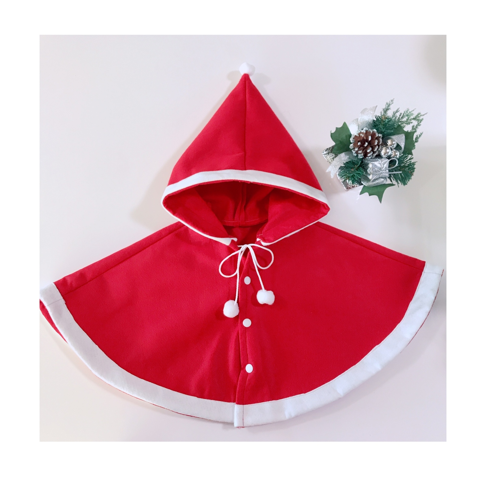 ヴィンテージフェルトクリスマスドアハンドルデコレーション、手縫い、ハンドメイド、スパンコール付きフェルトサンタとサンタクロース夫人、サンタ2体セット、キッチュなクリスマス- Etsy 日本