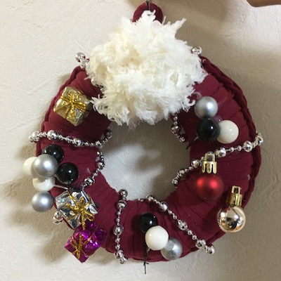 100均DIY 材料はダイソーで揃う！手軽で可愛い本格クリスマスリース4yuuu