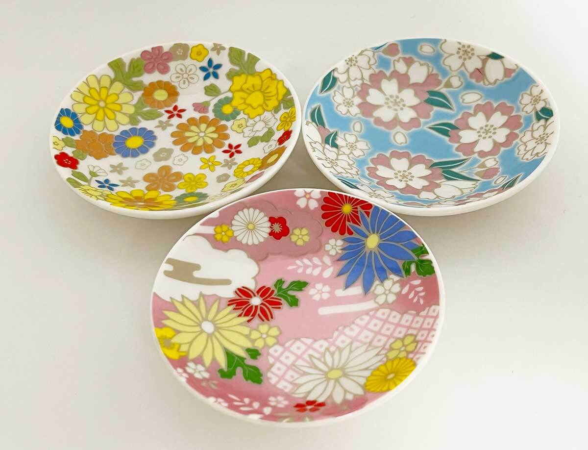 セリアの可愛い食器でハッピーな食卓を演出しよう