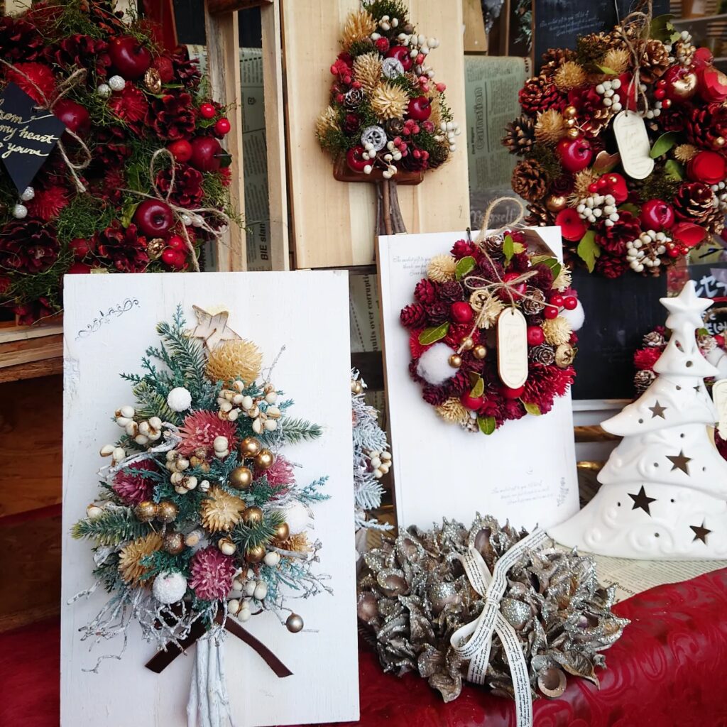 グリーンクロス スチレンボードポップLサイズ SBPLー26 ツリー型メリークリスマス 1枚 直送品- アスクル