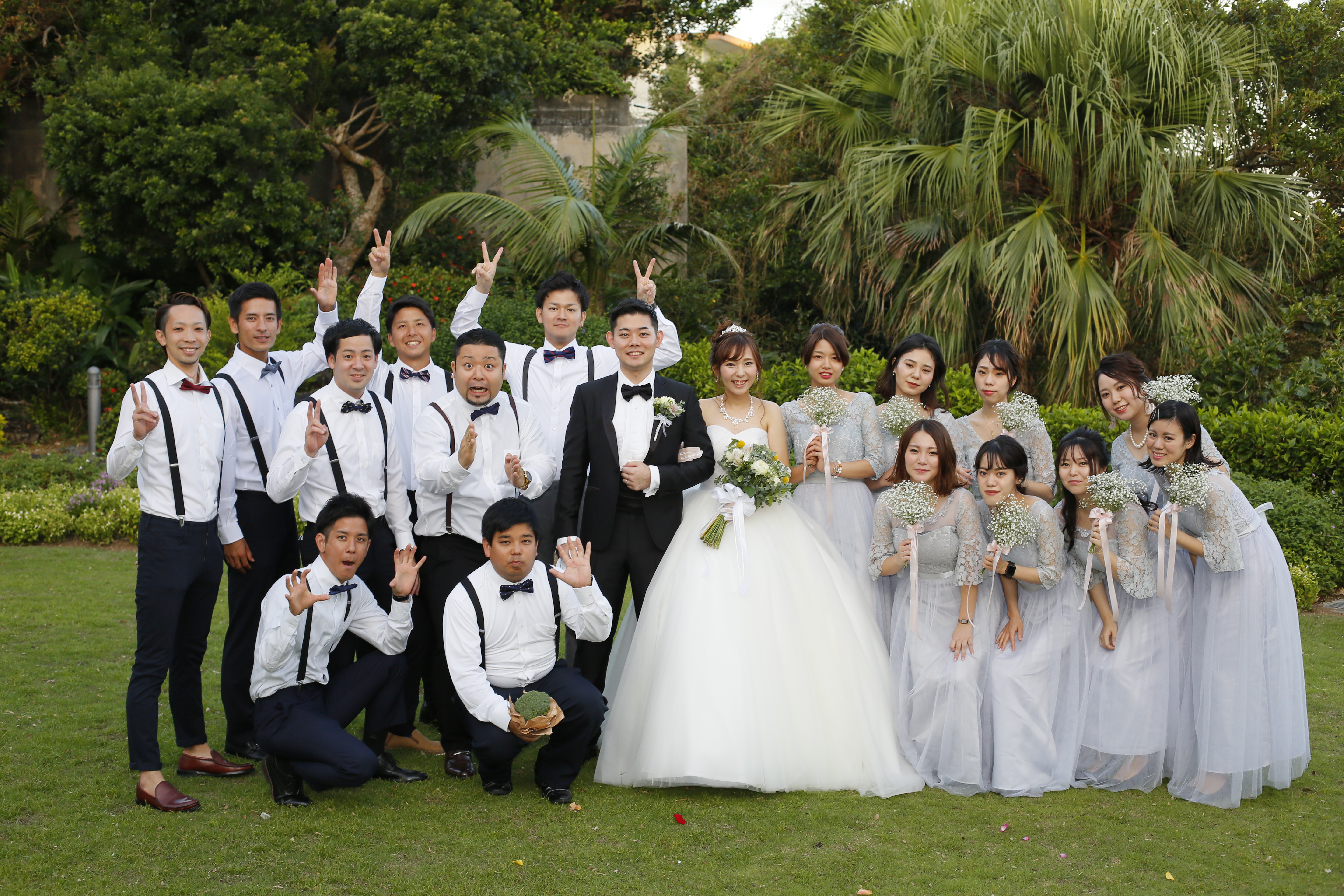 結婚式でのアッシャー、ブライズメイド ホームメイト