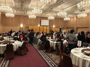 ホテル忘年会におすすめの服装・コーデ例と服装マナー 男性・女性別 │会場ベストサーチジャーナル