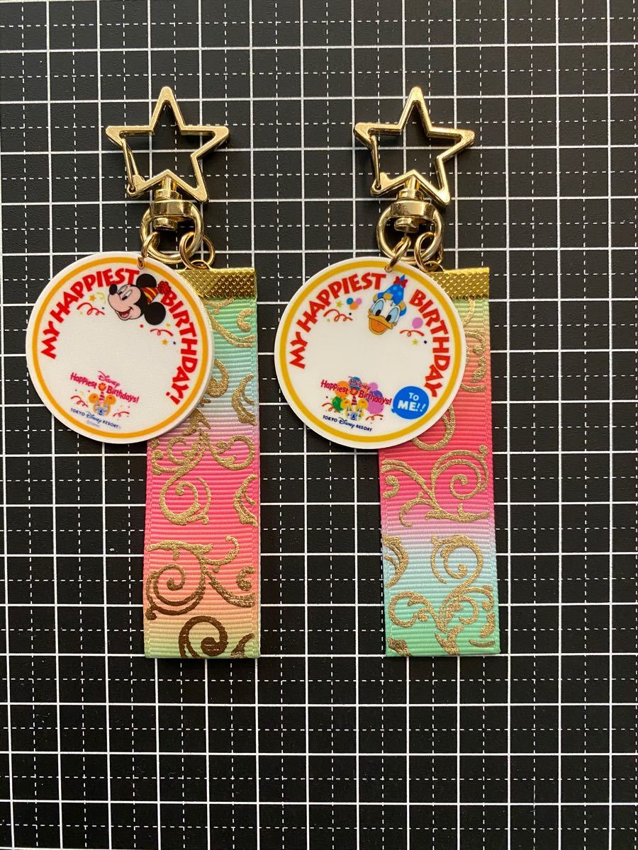 すぐ剥がれちゃう？ディズニーランドの誕生日シールを長持ちさせる秘訣