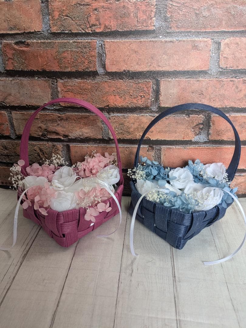 Amazon.co.jp: ボックス型リングピロー 完成品 ミルキーホワイト ワイヤー 結婚式 バスケット 指輪交換 結婚祝い 人前式 教会 チャペルウェディング リングボーイ リングガール : ファッション