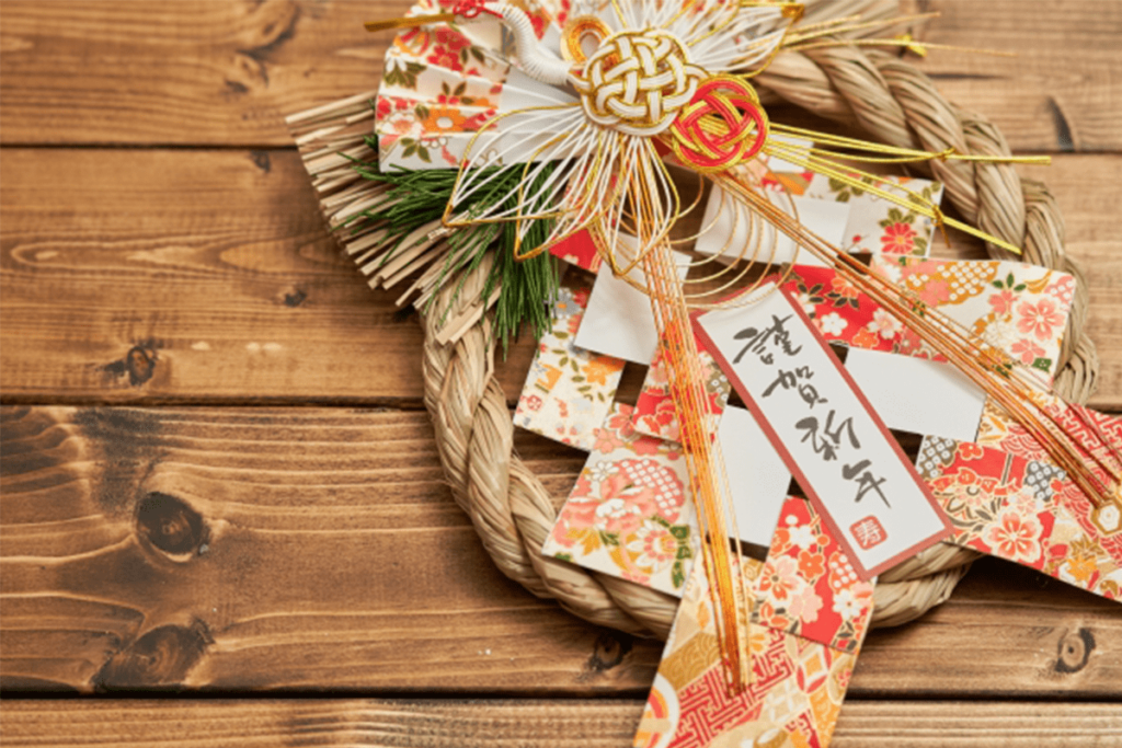 注連飾り しめかざり 」と「鏡餅 かがみもち 」: Project Works 知恵袋