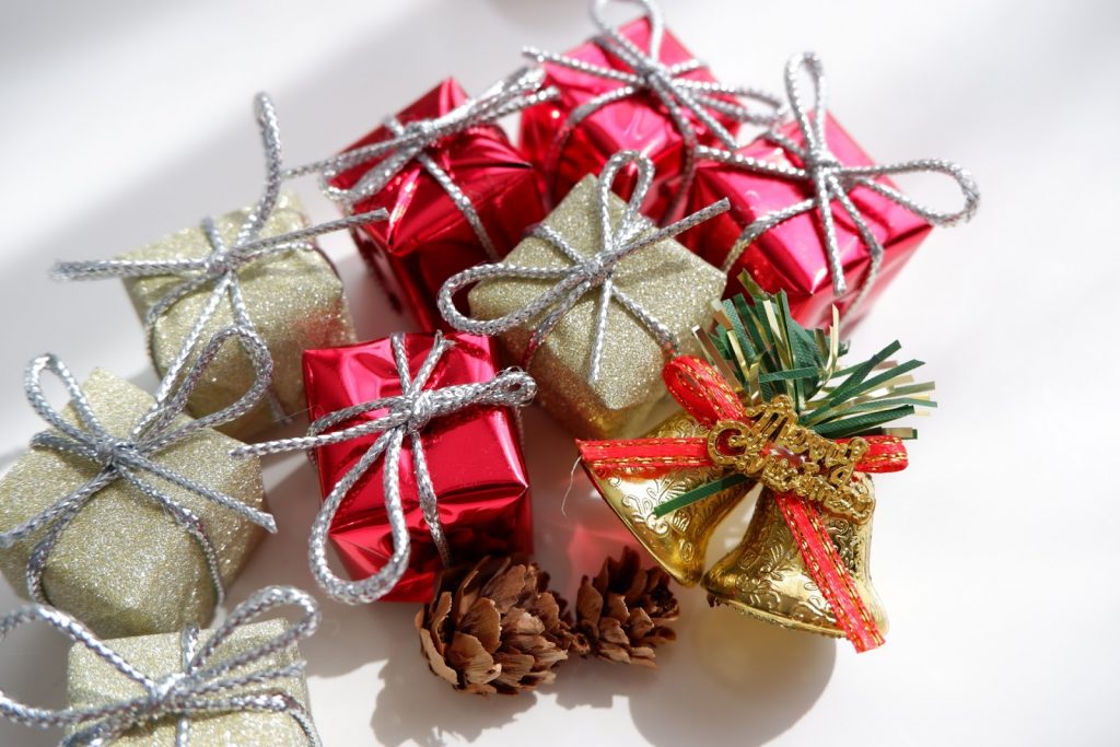 クリスマスウェディングを演出する結婚式テーブルコーディネート集結婚ラジオ結婚スタイルマガジン