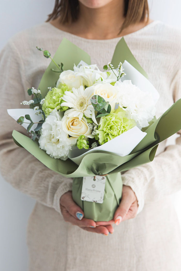 結婚式のブーケの相場と節約のポイント！いくつ必要？生花と造花はどっちがオススメ？ブライダルフェアに行く前に読むサイト~式場選びや結婚準備で後悔しないためのコツ・注意点