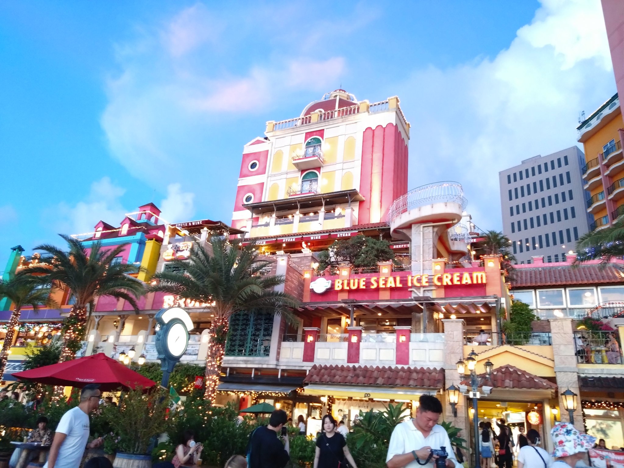 北谷美浜アメリカンビレッジの花火スケジュール 2025年4～6月沖縄チョイス