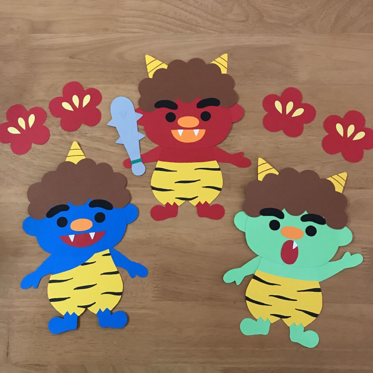 節分 壁面飾り 壁面 おに 2月 飾り付け 保育 製作 ハンドメイド 画用紙の通販 by n's shopラクマ