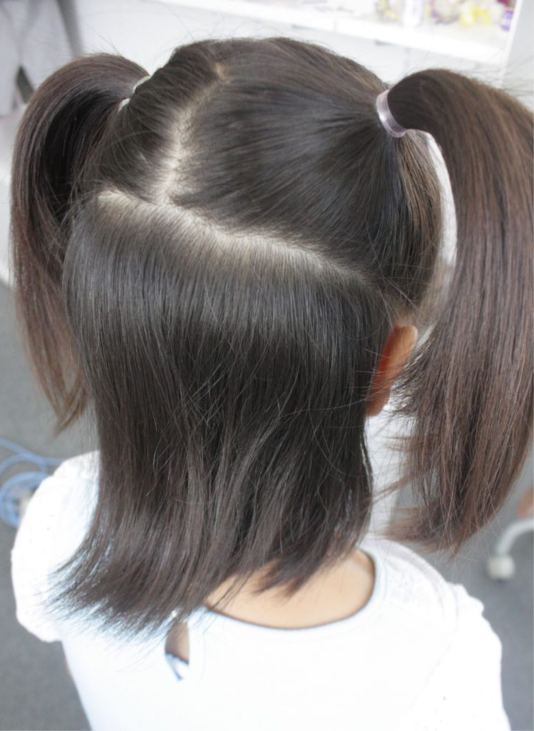 楽天市場 ブラックのみ即納 ハロウィン ヘアアクセサリー カチューシャ 小悪魔 デビル 髪飾り 原宿系 男女兼用 キッズ 子供用 悪魔の角ヴァンパイア 吸血鬼 牛の角 デビル 魔女 おもちゃ 小物 変身 イベント 家遊び 舞台衣装 演出服 パーティー 忘年会 新年会 学園祭