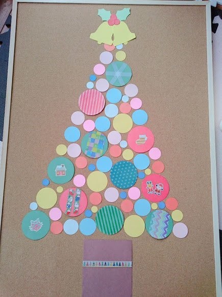 簡単すぎるクリスマス工作』いろいろ考えてます！ これは12月のイベント『あなたは作る派？買っちゃう派？』に出品する用の工作キット『ミニミニスノードーム』です😄7cm×5cmの小さいスノードームの中に雪景色のジオラマを作っていきます。しかも両面テープで貼るだけ