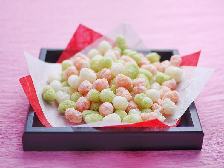 菱餅 ひしもち 」をひな祭りに飾るのはなぜ？その由来や意味、食べ方を解説！Domani