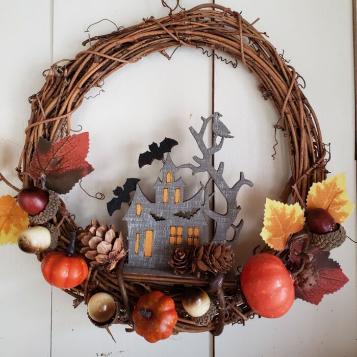 ハロウィンやクリスマスに！10分で簡単毛糸のリースKNIT LABO BLOG