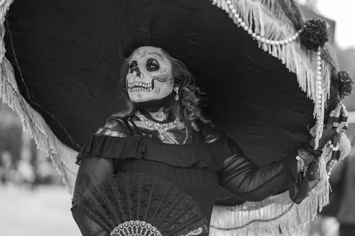 メキシコの祭り「死者の日」のカトリーナと死者の写真Premium AI生成画像