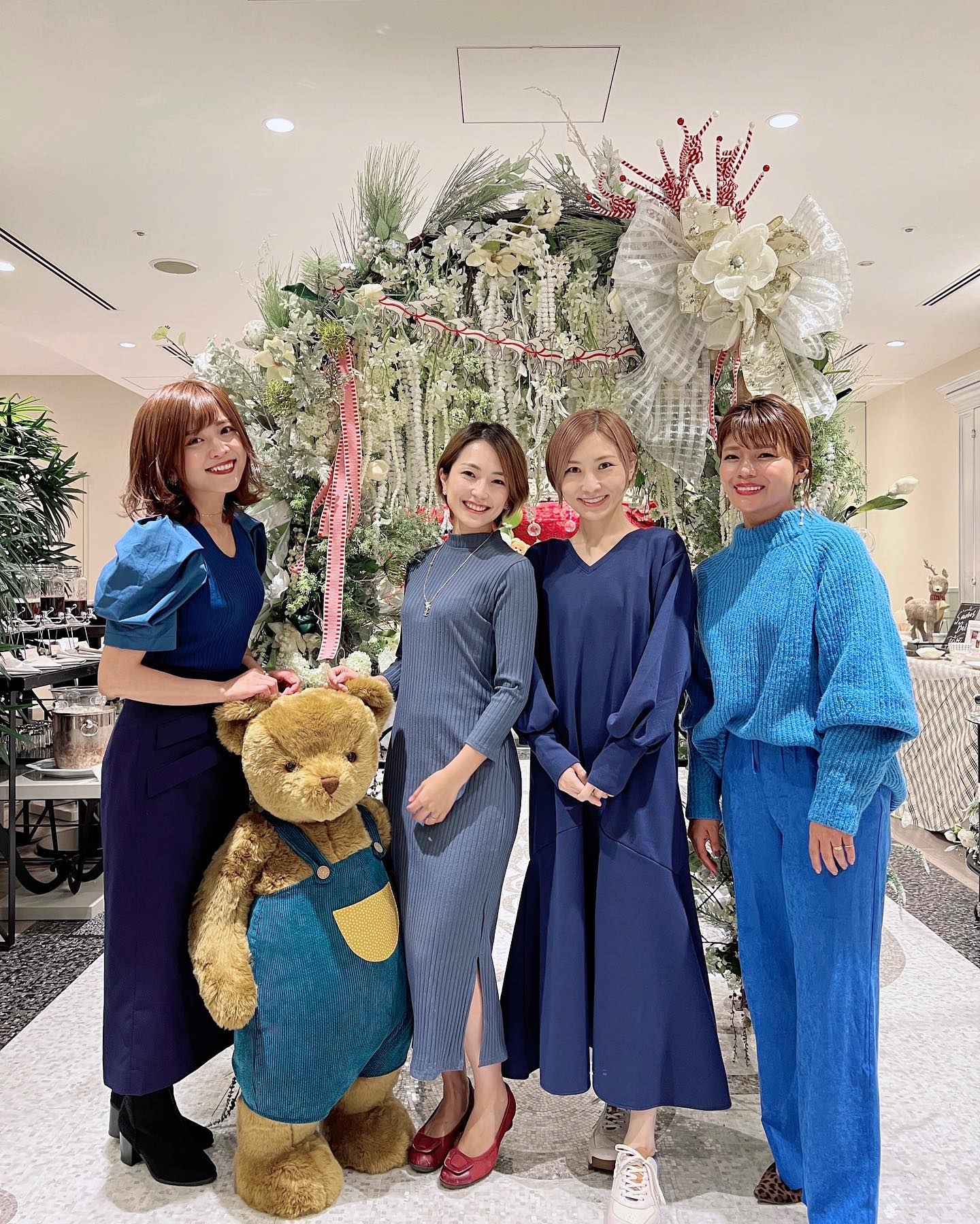 クリスマスディナーデートの服装！おしゃれなワンピース・ドレスなど人気おすすめランキングキテミヨ-kitemiyo