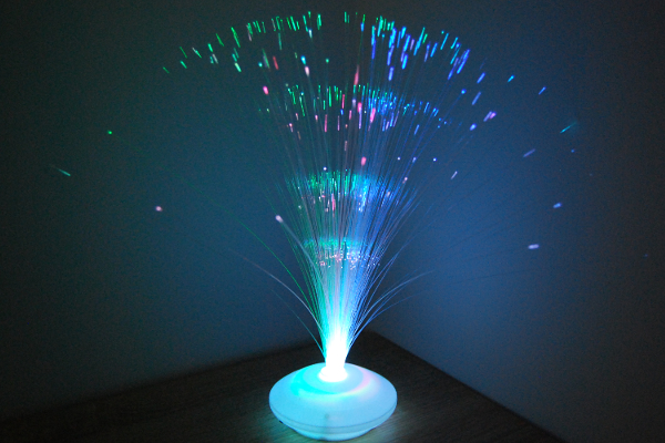 100均ダイソー のファイバーLEDライトを2個イチ加工でリモコン操作式化よろづ