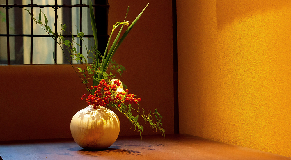 お正月用生け花 玄関やリビングに花瓶に活けるお花選びのコンシェルジュ