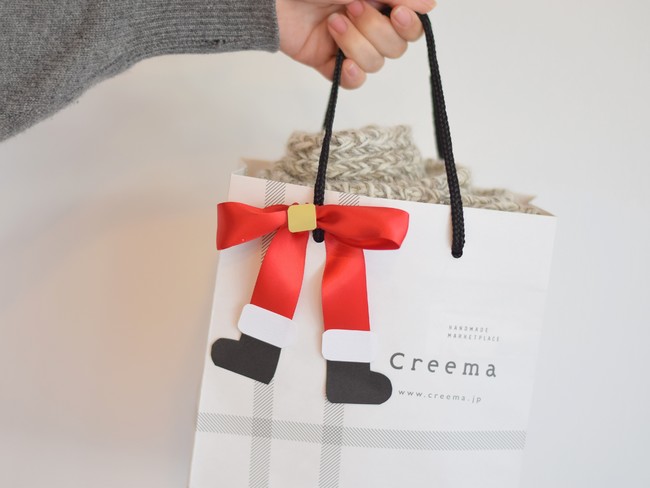 クリスマスの折り紙で作る簡単ラッピング飾り