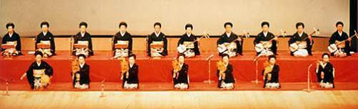 金沢芸妓との競演が刺激に 「置いてけぼりにならんように頑張らな」 花街を生きる ・晩秋：地域ニュース : 読売新聞