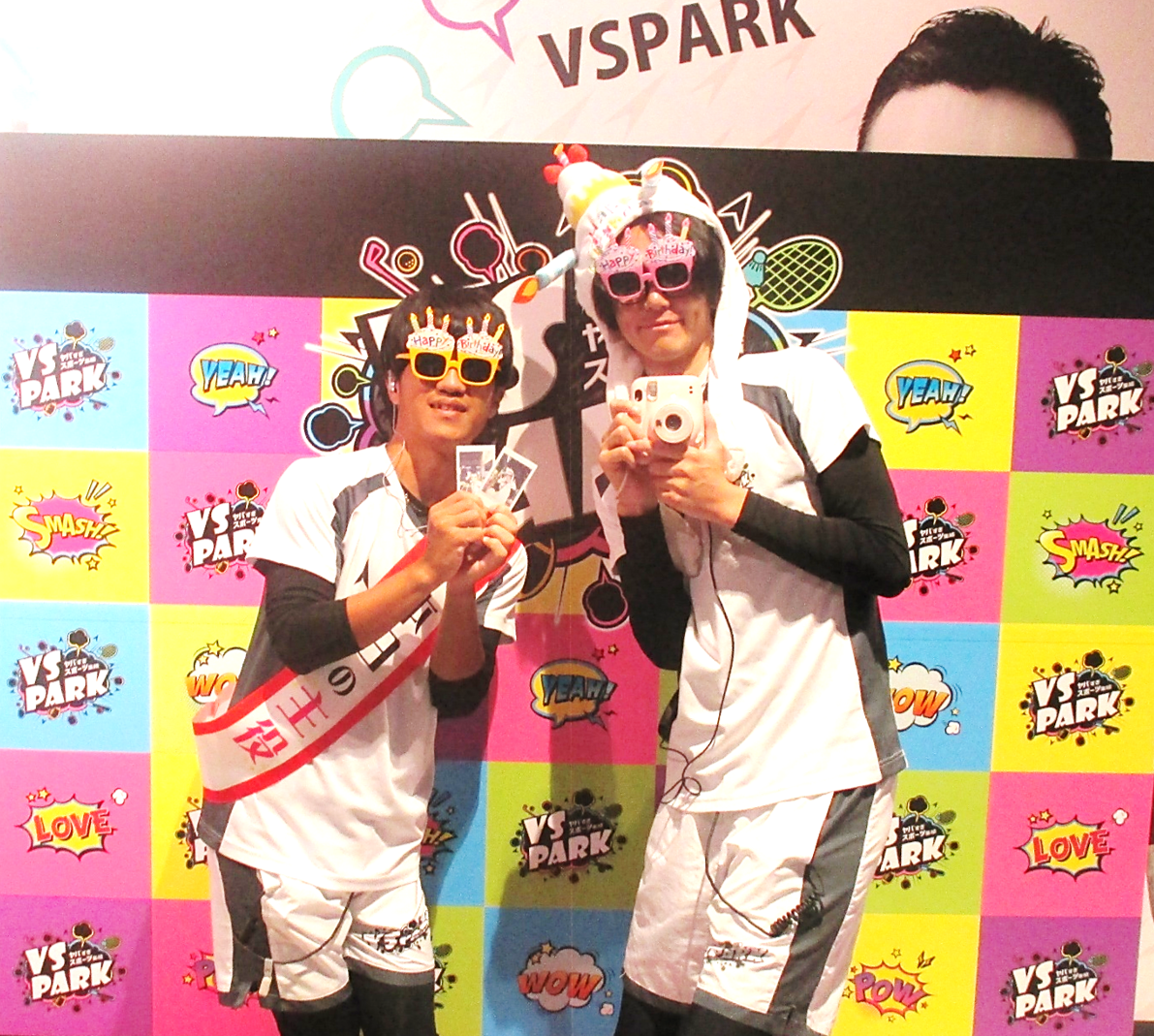 Amazon.co.jp: My Singing Monsters パーティーデコレーション ハニカムセンターピース 7ピース 音楽ゲーム3D両面ケーキトッパー テーブルセンターピース My Singing Monsters 写真背景 子供の誕生日パーティーデコレーション : おもちゃ