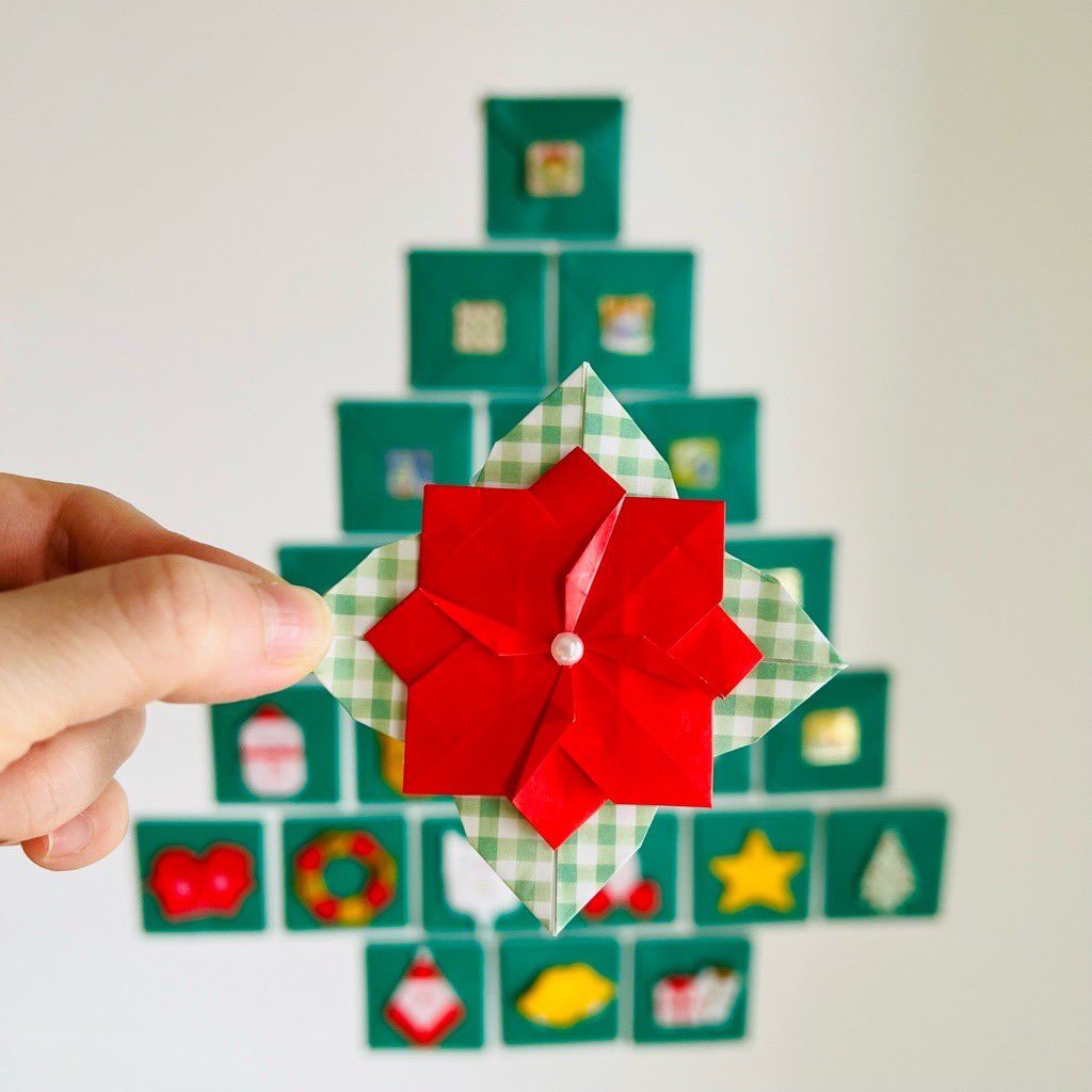 100均で材料が揃う！紙袋や封筒を貼ってつくるアドベントカレンダー - Chiik! チーク-乳幼児〜小学生までの知育・教育メディア